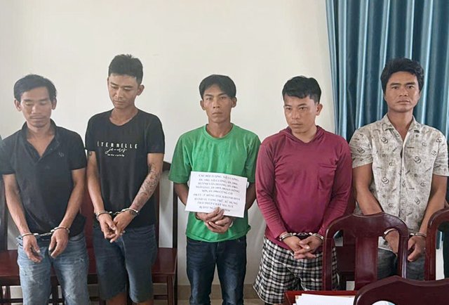 TP.HCM: Bắt giữ 5 thuyền viên tàng trữ, tổ chức sử dụng ma túy trái phép