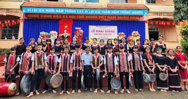 Người giữ nhịp cồng chiêng nơi đại ngàn Quảng Ngãi