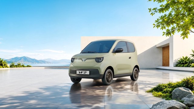 Từ hầm chung cư đến phố đông, VF 2 cho thấy lợi thế của một mẫu ô tô đô thị