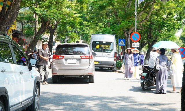 TP. Huế xử lý hơn 16.000 trường hợp vi phạm trật tự đô thị, trật tự công cộng