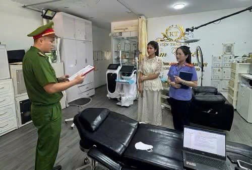 Vạch trần chiêu trò dùng ảnh cắt ghép để quảng cáo thẩm mĩ