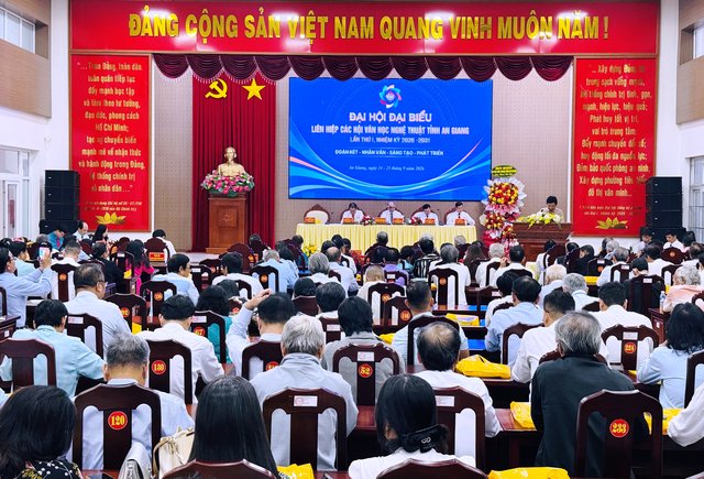 Đại hội Văn học Nghệ thuật An Giang lần thứ I sau hợp nhất