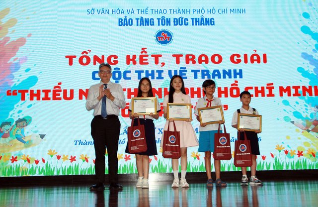 Trao 92 giải cuộc thi vẽ tranh “Thiếu nhi TP.HCM với Bác Tôn”
