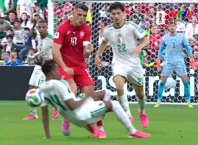 Thụy Sĩ chấm dứt cơn khát chiến thắng ở vòng knock-out World Cup sau gần 90 năm