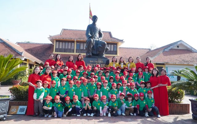 Từ văn chương đến căn cốt văn hóa dân tộc