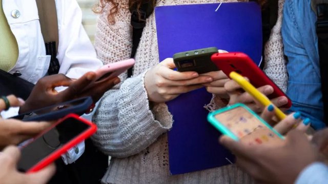 Australia điều tra Meta, TikTok, Google vì nghi vi phạm lệnh cấm mạng xã hội