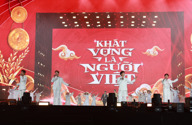 Dấu ấn “Say Hi” trong Mega Concert khai mạc Năm Du lịch Quốc gia - Gia Lai 2026