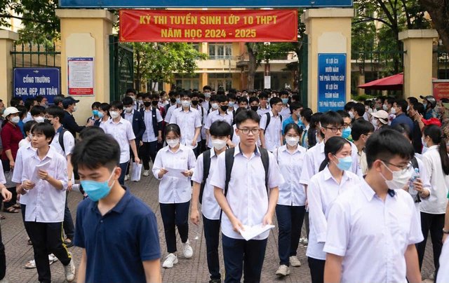 Gần 190.000 học sinh thi lớp 10 năm tới: Cuộc đua vào trường công lập “nóng” chưa từng có