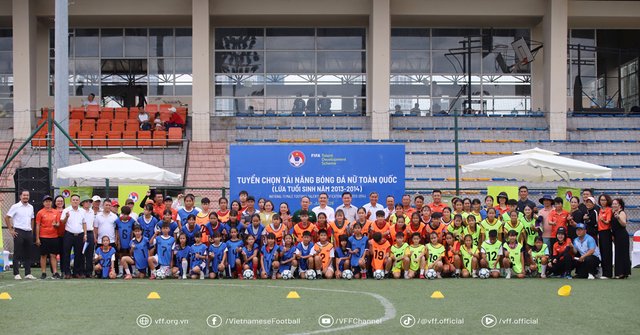 Khai mạc chương trình tuyển sinh, phát hiện tài năng bóng đá nữ trẻ trên toàn quốc