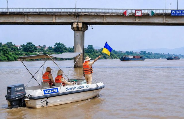 Hà Nội: Bảo đảm an toàn trên các tuyến sông