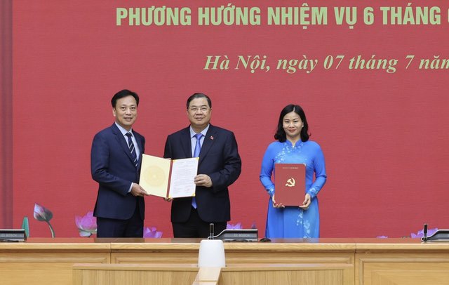 Công bố quyết định thành lập cơ quan Đảng ủy Chính phủ