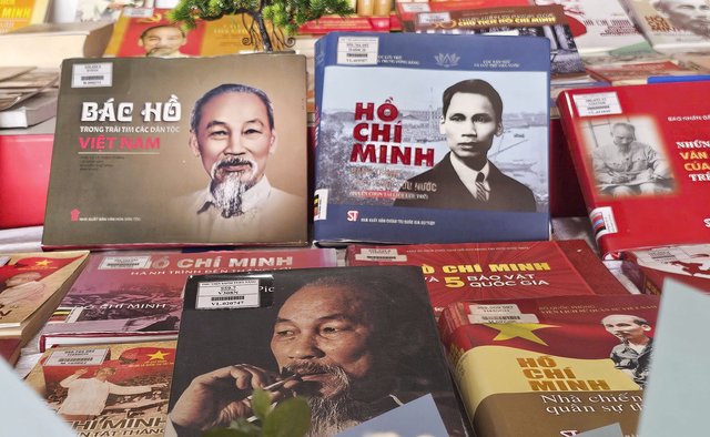 Đà Nẵng trưng bày hàng ngàn tư liệu quý về Chủ tịch Hồ Chí Minh