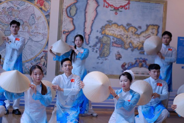 Lan toả tinh thần hội nhập quốc tế