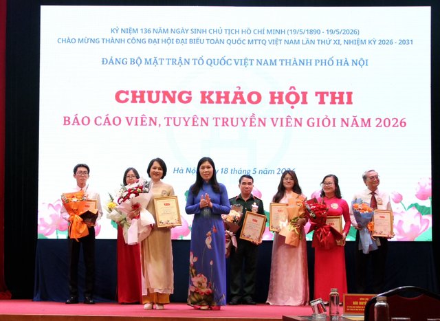 Chung khảo Hội thi Báo cáo viên, Tuyên truyền viên giỏi
