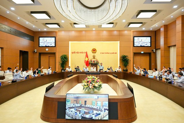 Thống nhất trình Quốc hội xem xét việc thành lập thành phố Quảng Ninh, thành phố Bắc Ninh