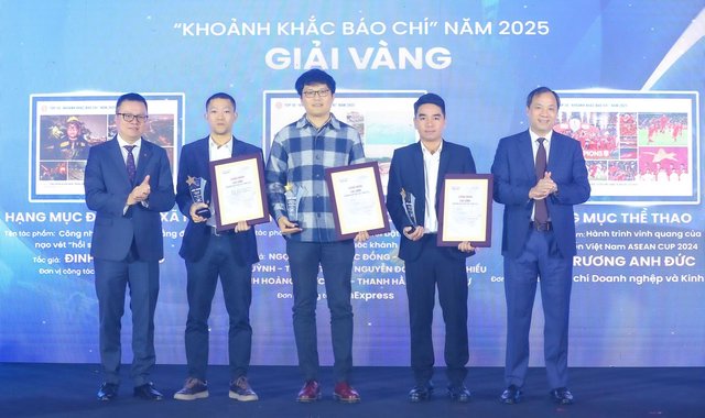 Tôn vinh các tác giả xuất sắc, đi cùng đất nước và đồng hành với nhân dân