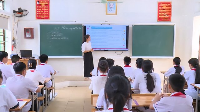 Giáo viên đăng ký tuyển dụng tăng gấp 10 lần sau chính sách tăng lương