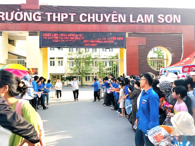 100% thí sinh dự thi môn chuyên vào Trường THPT Chuyên Lam Sơn