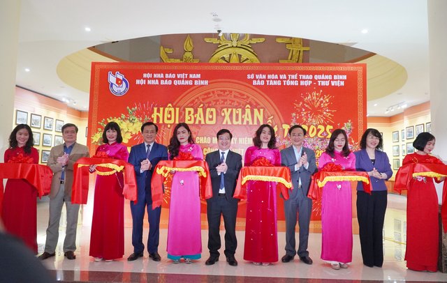 Hơn 300 tờ báo, tạp chí xuân “khoe sắc” tại Quảng Bình