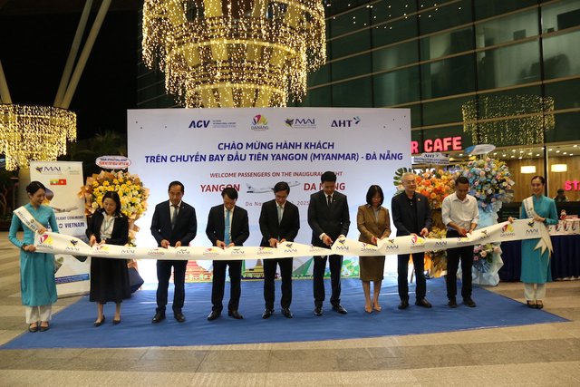 Đà Nẵng chào đón chuyến bay đầu tiên của Myanmar Airways International