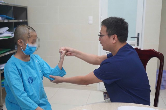 Cảnh báo đột quỵ xuất huyết não ở trẻ em