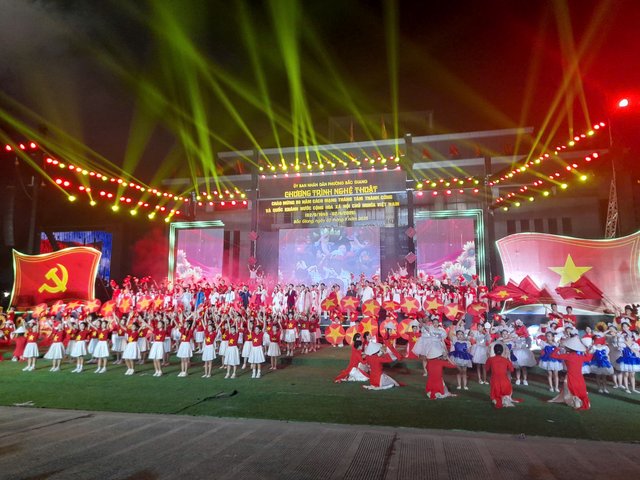 Bắc Ninh rực rỡ đêm hội nghệ thuật và pháo hoa mừng 80 năm Quốc khánh 2.9