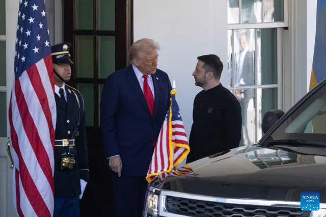Tổng thống Donald Trump tuyên bố sẽ gửi thêm vũ khí tới Ukraine