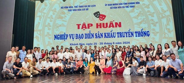 Tập huấn nghiệp vụ đạo diễn sân khấu truyền thống