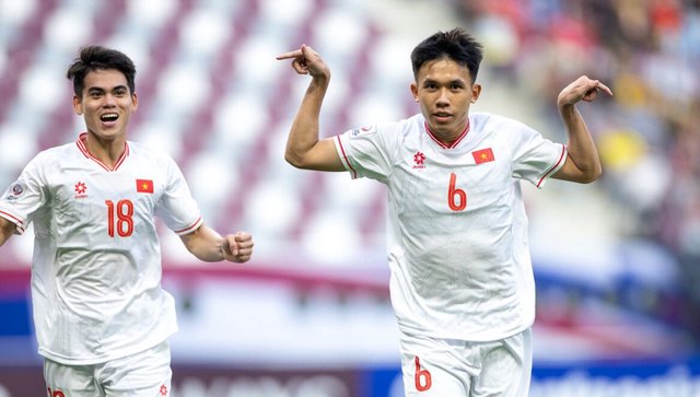 Đánh bại U23 Malaysia, U23 Việt Nam đặt một chân vào tứ kết Giải U23 châu Á