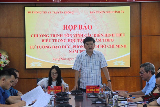 Lạng Sơn: Tôn vinh các điển hình tiêu biểu học tập và làm theo Bác