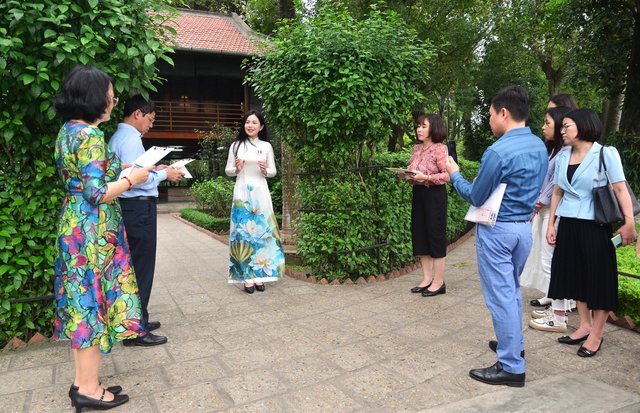 Cuốn hút hội thi thuyết minh viên tại Khu Di tích Phủ Chủ tịch