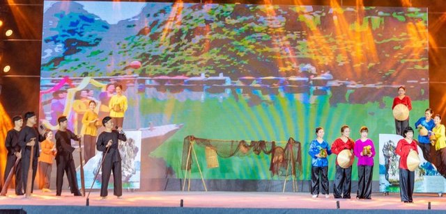Liên hoan nghệ thuật dân gian “Việt Nam - những sắc màu di sản“