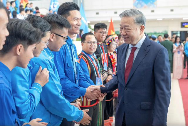 Tổng Bí thư dự phiên trọng thể Đại hội IX Hội Liên hiệp Thanh niên Việt Nam