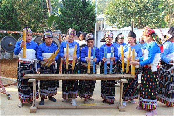 Đón nhận Di sản văn hóa phi vật thể quốc gia Lễ hội Sết Boóc Mạy