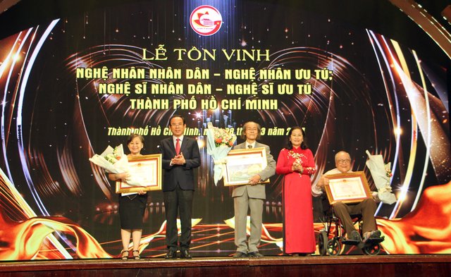 TP.HCM tôn vinh Nghệ nhân nhân dân, Nghệ nhân ưu tú, Nghệ sĩ nhân dân, Nghệ sĩ ưu tú