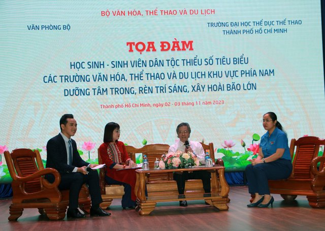 Tọa đàm chính sách ưu đãi, chế độ ưu tiên HSSV dân tộc thiểu số ngành VHTTDL