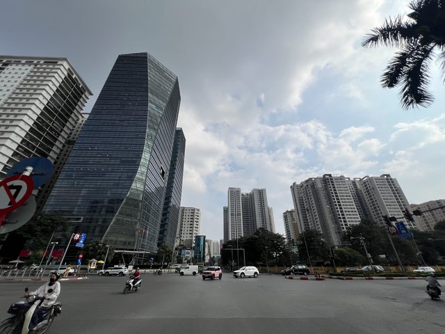 Bê tông hóa và nắng nóng: Vì sao đô thị Việt Nam ngày càng khó sống?