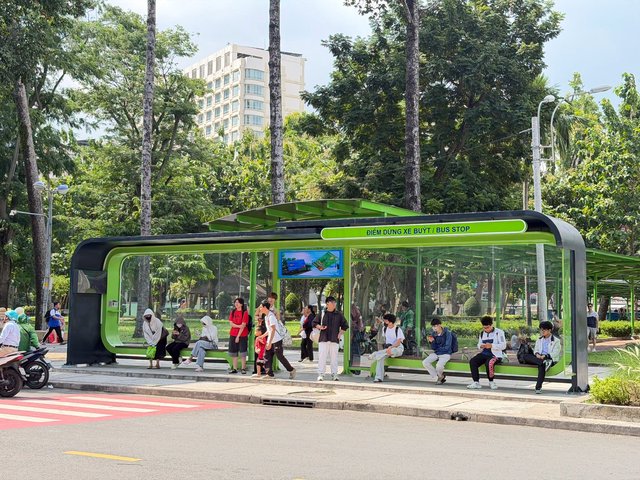 TP.HCM hướng dẫn đi lại bằng giao thông công cộng dự lễ truy điệu, an táng hài cốt liệt sĩ