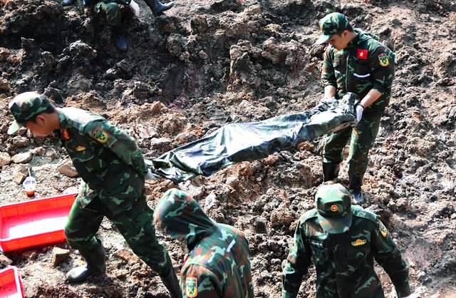 Quy tập thêm 11 hài cốt liệt sĩ tại Công viên Lê Thị Riêng