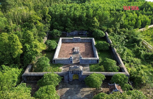 Nơi an nghỉ của chúa Tiên Nguyễn Hoàng - người có công mở cõi về phía Nam