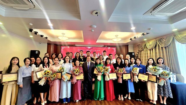 Bộ VHTTDL trao giải thưởng Cuộc thi “Tìm hiểu về cải cách hành chính nhà nước năm 2026“