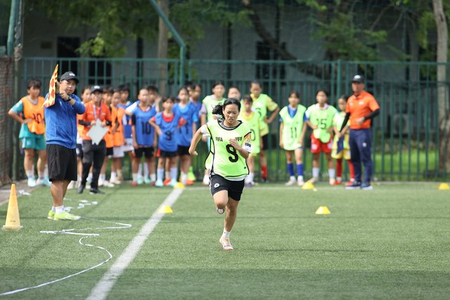 Bóng đá Việt Nam và bài toán xây nền móng cho tương lai
