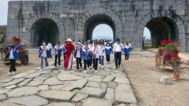 Học sinh Thanh Hóa làm video clip, kể chuyện di sản quê hương