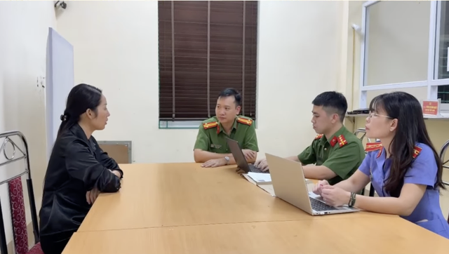 Khởi tố nữ tài xế chống người thi hành công vụ ở Lào Cai