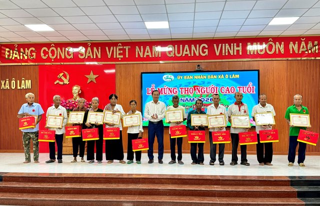 “Cây cao bóng cả” tỏa mát vùng đồng bào Khmer