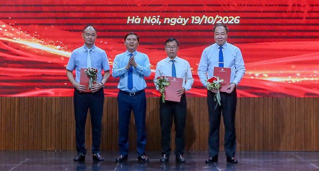 Cơ quan Báo và Phát thanh, Truyền hình Hà Nội kiện toàn cán bộ