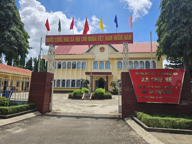 Thành lập phường Chư Sê trên cơ sở nguyên trạng địa giới đơn vị hành chính xã Chư Sê