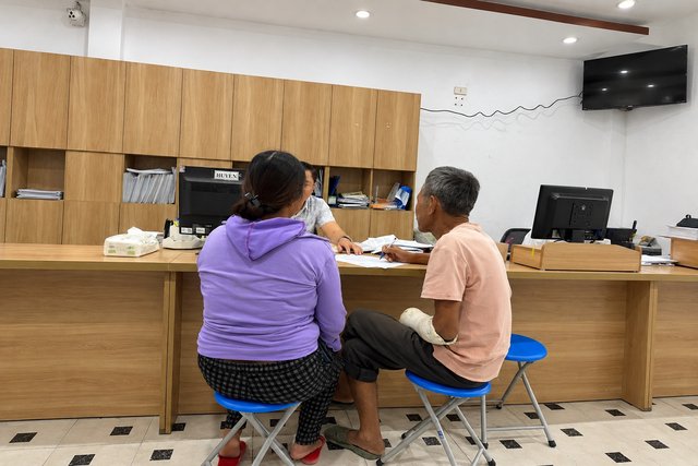 Thực hiện thủ tục công chứng tại một văn phòng công chứng