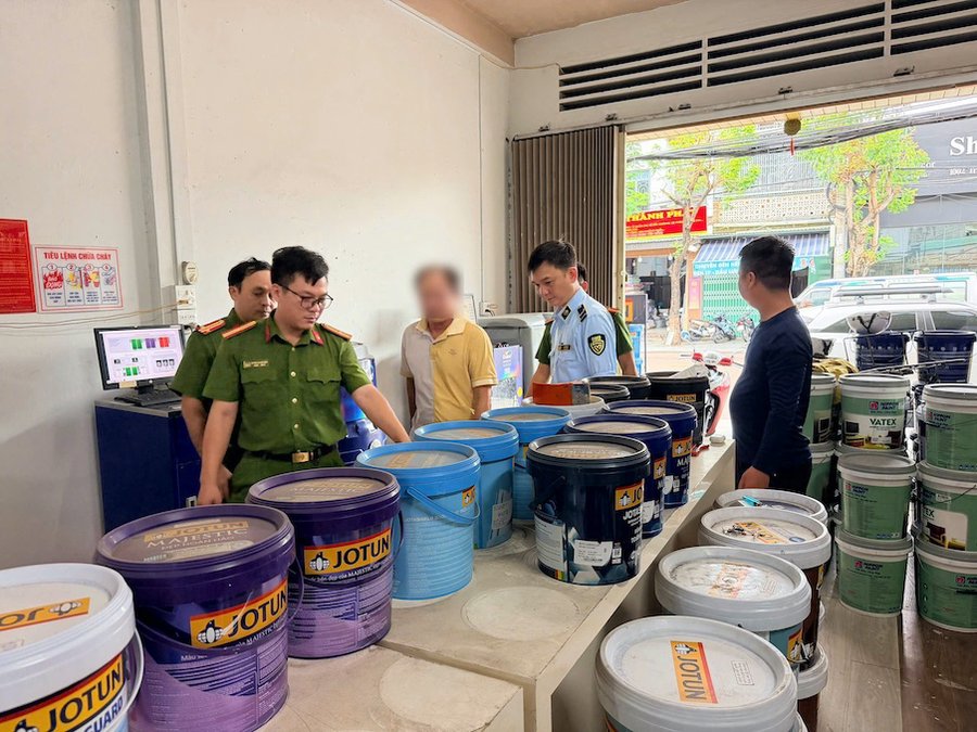 Lực lượng chức năng tỉnh Gia Lai kiểm tra, phát hiện hàng hoá có dấu hiệu giả mạo nhãn hiệu