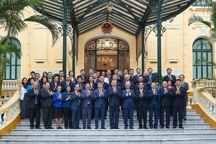 Tổng Bí thư, Chủ tịch nước Tô Lâm chụp ảnh lưu niệm với các đại biểu